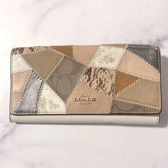 Coach Trifold Leather Wallet with Patchwork, EXCELLENT! Retail $278 - Picture 4 of 12